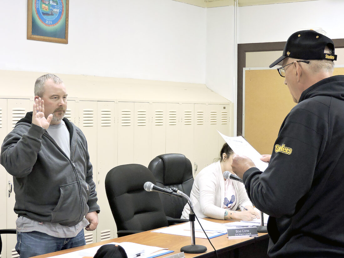 Taking the oath | News, Sports, Jobs - Weirton Daily Times - Vimarsana News
